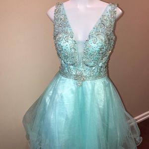 Nox Narianna Mint beautifully beaded formal dress